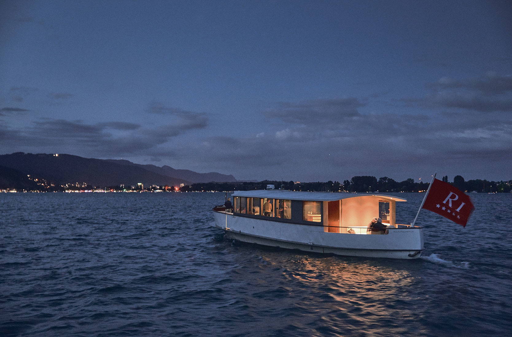 Bielersee Winterschiff.ch